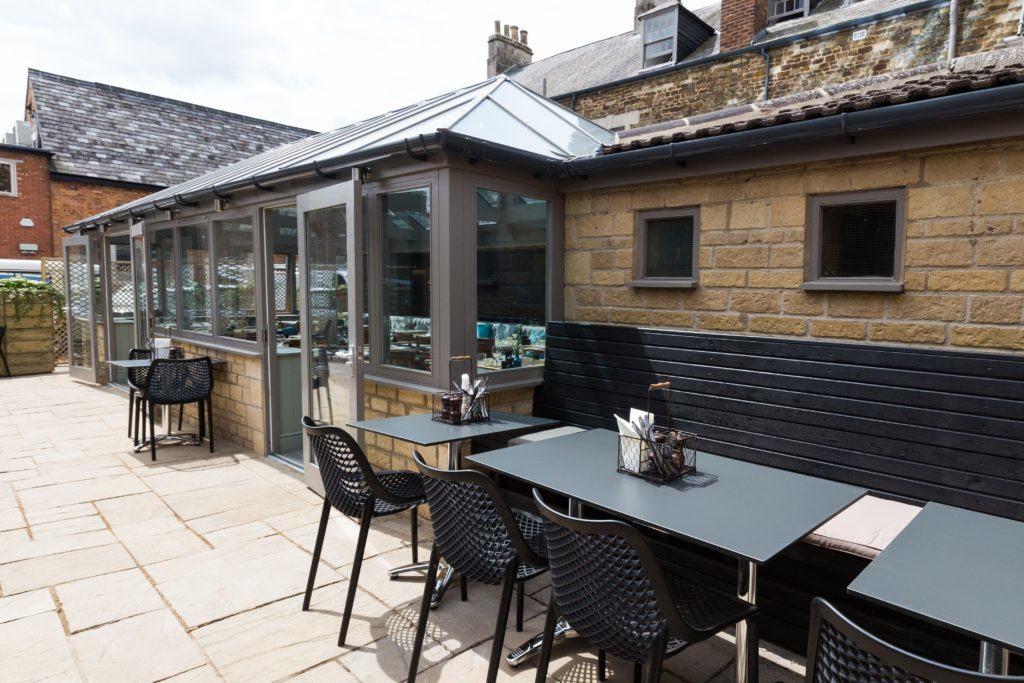 オークハム Mill Street Pub & Kitchen Bed & Breakfast エクステリア 写真
